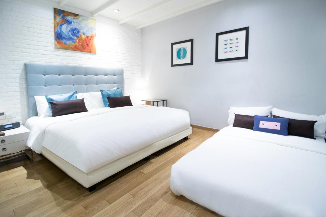 Premier King Room without Window Sofa Bed